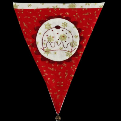 201009 Christmas Club Mantle Bunting Pattern by Hugs n Kisses