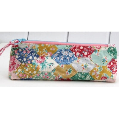 201030 Honey Vallis Purse Pattern by Hugs n Kisses