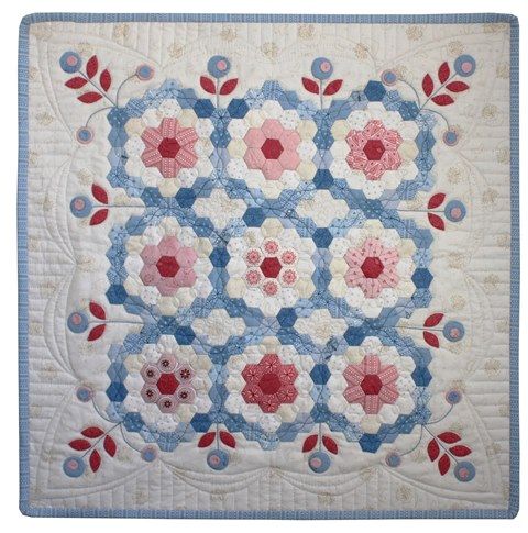 201058 Mini Quilt Club 1/2 in Hexagon EPP Pattern by Hugs n Kisses