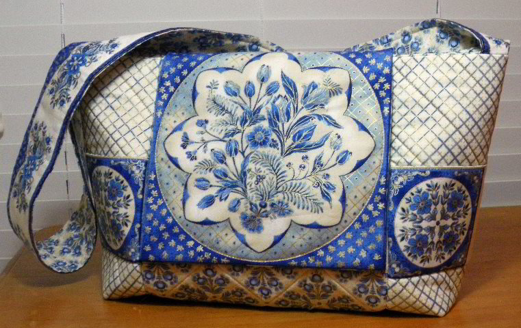 205019 Dutch Sewing Tote Pattern by Leesa Chandler