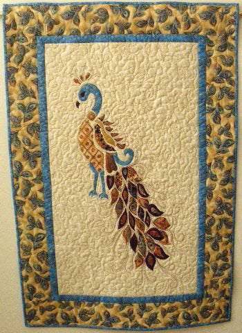 205024 Jewelled Peacock Quilt Pattern by Leesa Chandler
