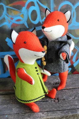 208013 Ginger and Blue Foxes Pattern by Ric Rac