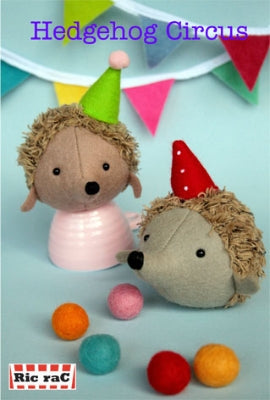 208015 Hedgehog Circus Pattern by Ric Rac Creative Card