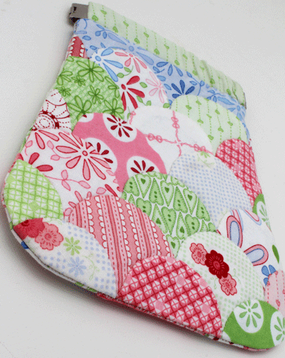 201060 Clamshell EPP Spring Purse Pattern by Hugs n Kisses