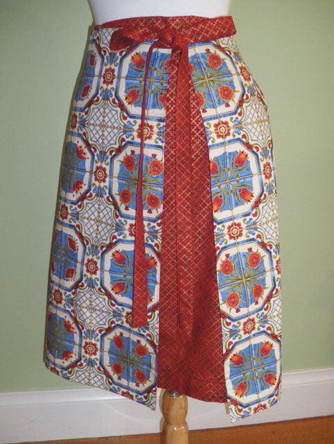 205016 Dutch Apron Skirt Pattern by Leesa Chandler