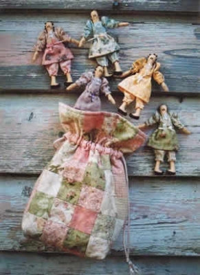 209010 Little Bag of Dollies Pattern by Rosalie Dekker